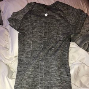 Grey LuLuLemon shirt